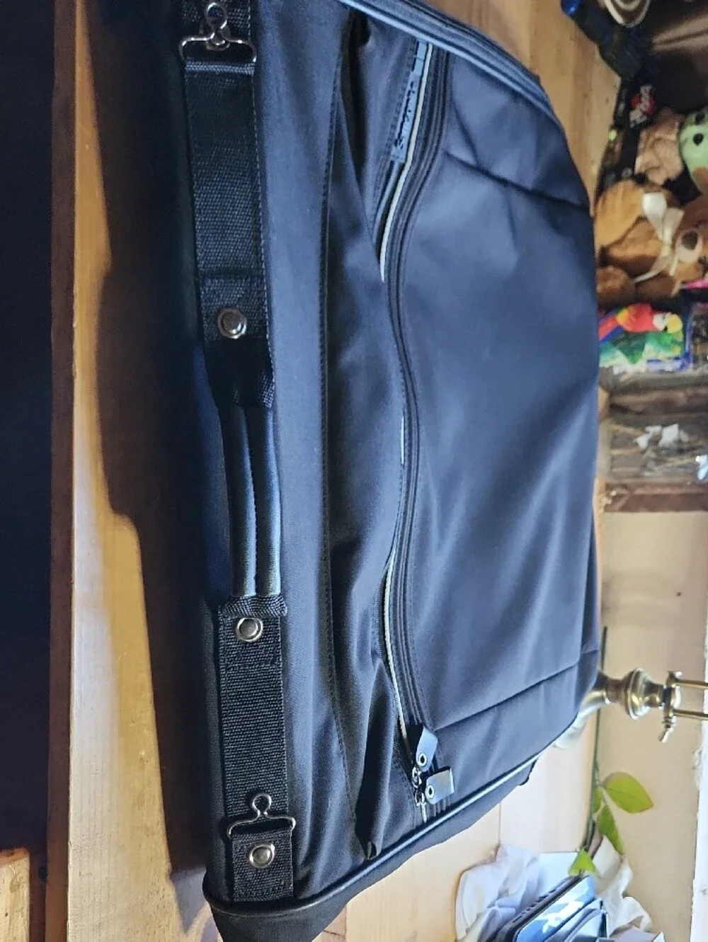 Samsonite Black Men's Travel Garment Bag with Top Handle